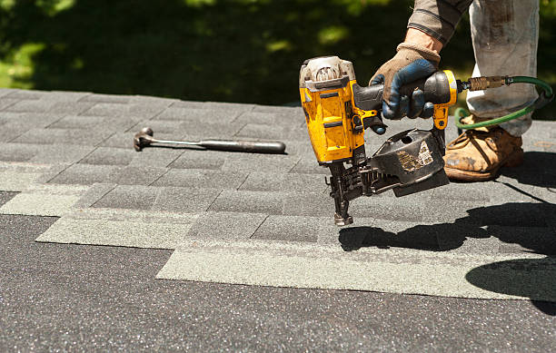 Best Flat Roof Repair Services  in Loyalhanna, PA